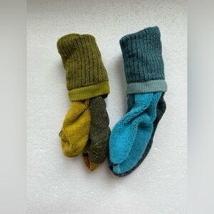 SET OF 2 WOOLRICH ATHLETIC GYM CREW SOCKS TEAL YELLOW